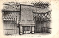 Pierrefonds - Le Chateau - Chambre a Coucher de Seigneur - CPA 