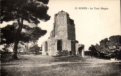 Nimes - der Magne Aufsatz - CPA