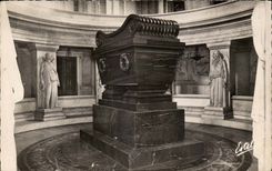 Paris CPA Tomb of Napoleon