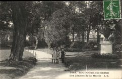 Boulogne on the Seine CPA gardens of the town hall