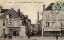 Pithiviers CPA Statue of the agronomist Of Hamel street of the crown