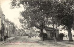 Pouliguen cPA Quay and office of the port