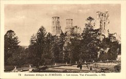 CPA Old abbey of Jumieges ruins Overall picture