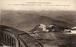 CPA Seen from of the observatory of Puy de Dome southern Puys and the chain of the Mounts Gilds