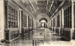 CPA Palate of Fontainebleau Gallery of Diane Library (library)