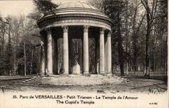 Versailles CPA Small TRianon Temple of the love