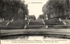 Saint Cloud CPA Le parc Les escaliers de la terrasse de l'orangerie Perspective de l'allee des statues