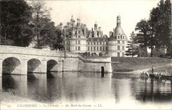 Chambord CPa Le chateau Au bord du Cosson