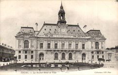 Tours CPA LE nouvel hotel de ville