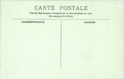 Langeais CPA le chateau La facade interieure et l'eglise