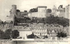 Chinon CPA Le chateau La tour du Moulin et la Tour de Boissy