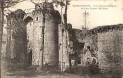 Chateaubriant CPA Carries of entry and walls of the old castle