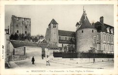 Beaugency CPA Vue d'ensemble La tour l'eglise le chateau