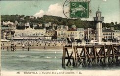 Trouville CPA Seen from of the pier of Deauville