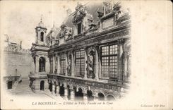 La Rochelle CPA die Rathaus Front auf dem Gericht