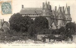 Langeais CPA Le chateau Partie Sud est