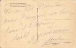 CPA meine weichen Bretagne-jungen Madchen von Bannalec der Buchstabe von wird engagiert (Folklorekostum)