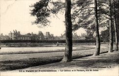 CPA Palate of Fontainebleau the castle and the floor seen of Breau