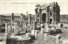 Algeria Roman ruins of Timgad CPA the arc of Trajan and the capitole
