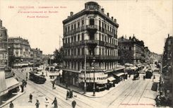 Toulouse CPA Carrefour des rues d'Alsace Lorraine et Bayard Place Matabiau