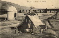 Marokko Fez CPA TOP gesehen vom kasbah und vom Bab EL Fetouh ein Soldat des Rahmens im Gefangnis