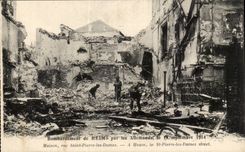 CPA Reims bombardee durch deutsche 19 September 1914 TMaison Strasse Saint Pierre-Damen