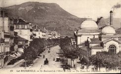 Bourboule CPa die Prachtstrasse des Rathauses