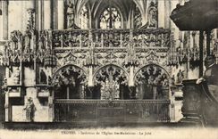 Troyes - Interior of the Church co Madeleine - CPA