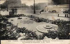 Paris CPA Arc de Triomphe of star Falls from the unknown soldier and flame of the memory