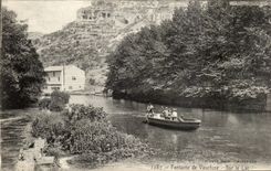 Fountain of Vaucluse CPA On the lake
