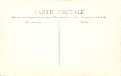 Fountain of Vaucluse CPA On the lake