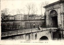 Bayonne cPA the door of Spain