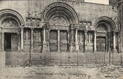 Saint Gilles CPA L'eglise Les trois portails