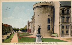 Angouleme cPA Le nouveau square de l'hotel de ville