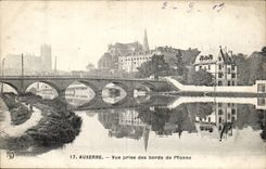 Auxerre - gesehen von den Randern von Yonne - CPA