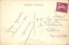 Nettes CPA der Hafen und die Felsen des Schlosses