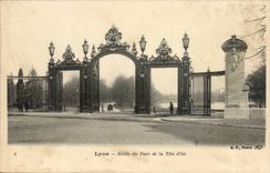 Lyon cPA Grid of the park of the gold head