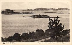 Saint Enogat CPA gesehen in Richtung zum Fort des Hafens und der Insel von Cezembre