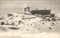 Auvergne CPA Puy de Dome the top in winter (observatory)