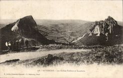 Auvergne CPA the rocks Tuiliere and Sanadoire