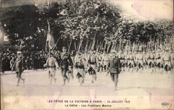 Paris CPA Fetes of the victory has Paris July 14th 1919 the procession Ls marine fusiliers