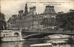 Paris CPA Hotel de ville et pont d'Arcole