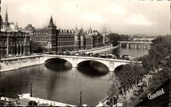 Paris CPA la conciergerie et la Seine