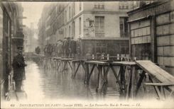 Paris CPA Floods 1910 Les footbridges Street of Beaune