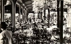 Vichy CPA Pergola des sources