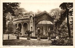 Vichy CPA Source des Celestins