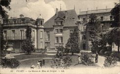 Vichy CPA Maison de Madame de Sevigne