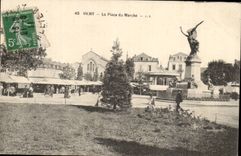 Vichy CPA La place du marche