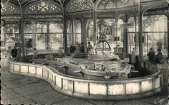 Vichy CPA La source Chomel 