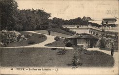 Vichy CPA Le parc des CElestins